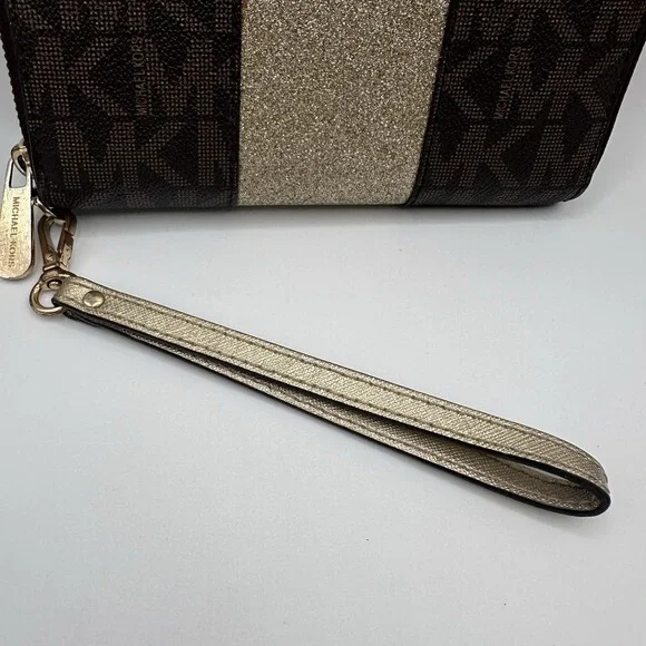 Michael Kors 7" Flat Wallet Center‎ Stripe Wristlet Clutch Card Holder Monogram - Picture 3 of 16
